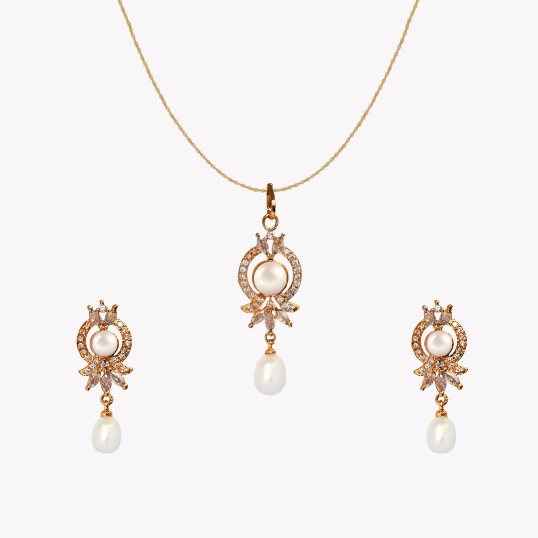 Golden Calmsea Pearl Pendant Set