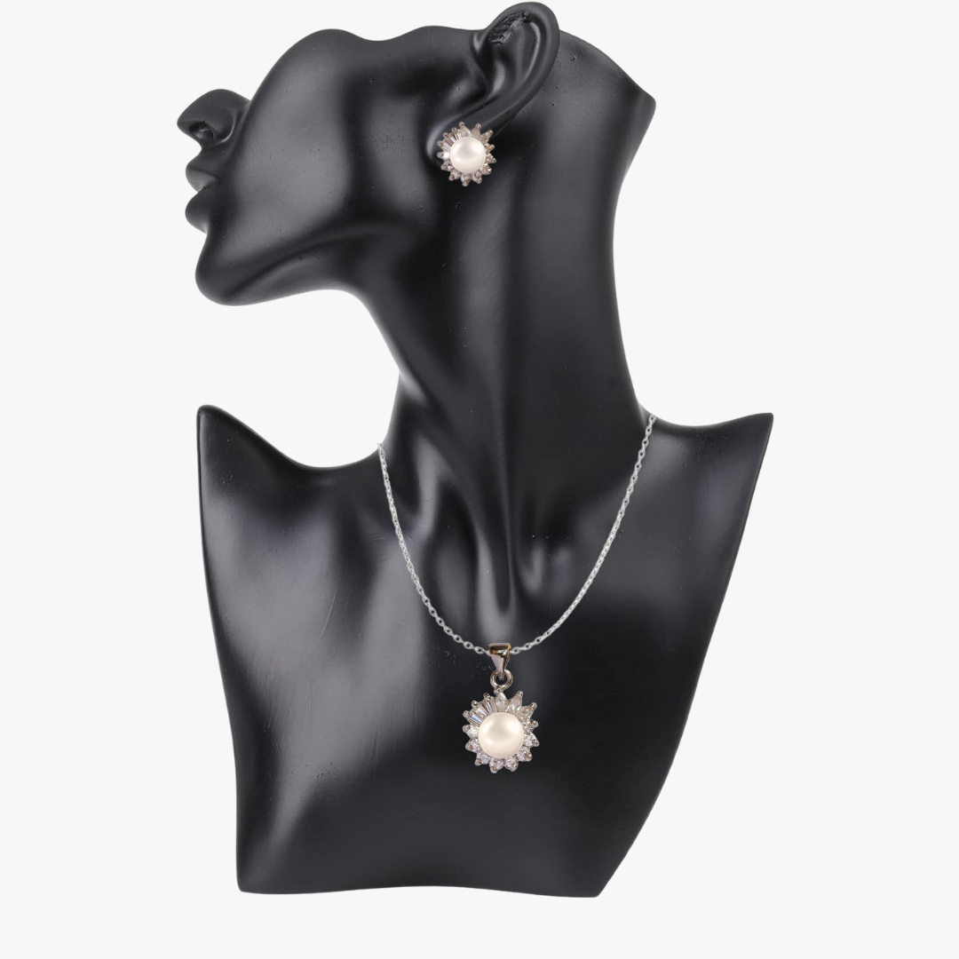 Silver Essora Pearl Pendant Set