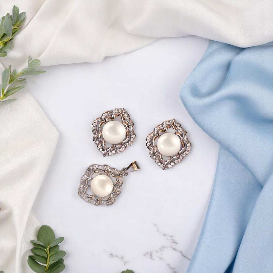 Silver Waterflow Pearl Pendant Set