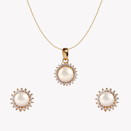 Golden Imperia Pearl Pendant Set
