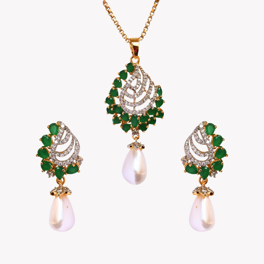 Emerald Oceana Pearl Pendant Set