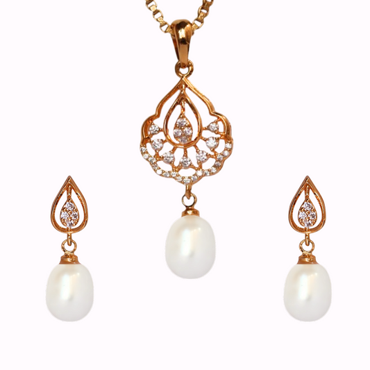 Golden Gloss Pearl Pendant Set