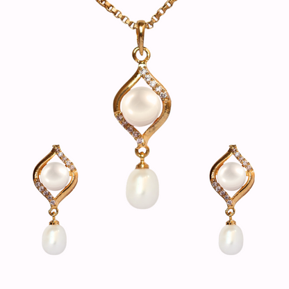 Golden Splendour Pearl Pendant Set