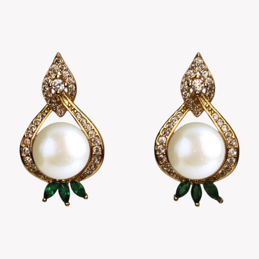 Golden Exquisite Pearl Studs