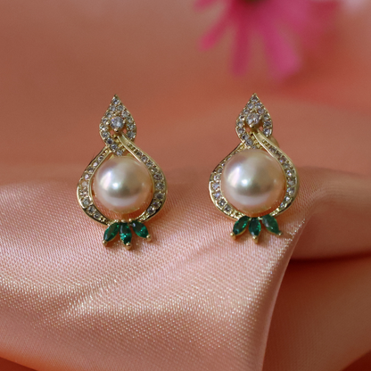 Peach Exquisite Pearl Studs